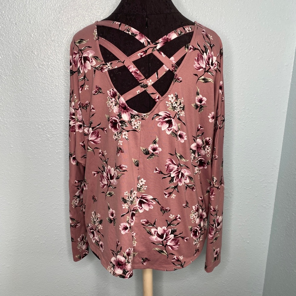 iZ Byer Pink Floral Blouse Shirt - Picture 3 of 12